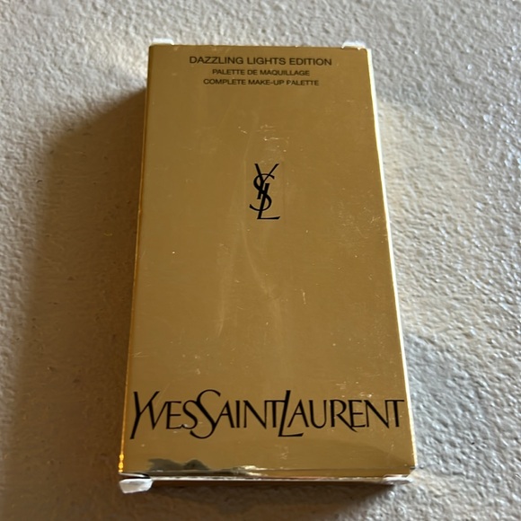 YSL limited edition Dazzling Lights complete makeup palette - Picture 9 of 9